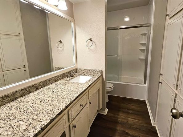 304  Lochness Court , Benbrook Texas 76126