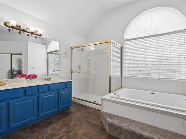6204  Parkstone Way , Dallas Texas 75249