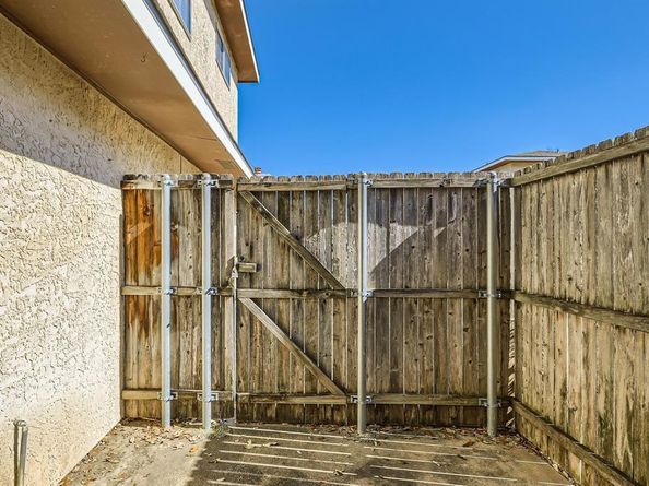 4951  Regal Bluff , Mesquite Texas 75150