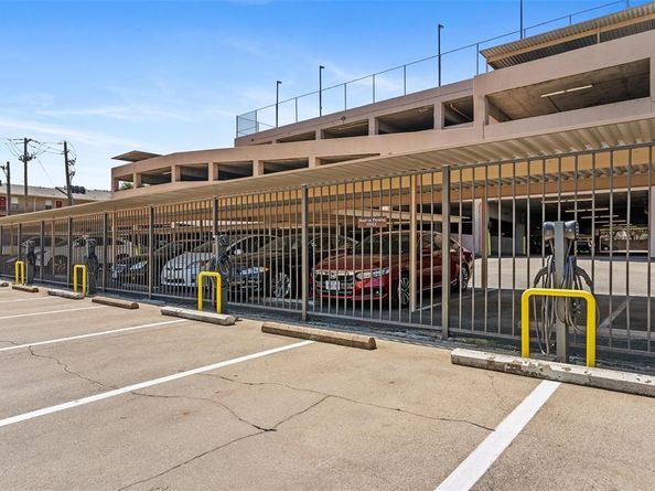 5200  Keller Springs Road  632, Dallas Texas 75248