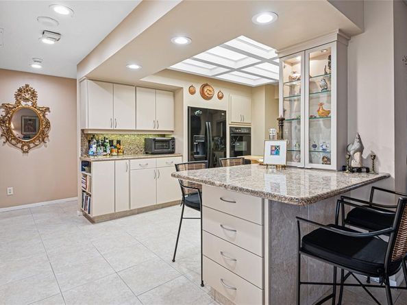 5200  Keller Springs Road  632, Dallas Texas 75248