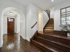 2201  Shakespeare Street , Carrollton Texas 75010