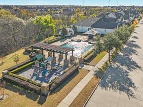 2201  Shakespeare Street , Carrollton Texas 75010