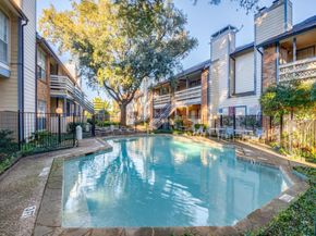 1609  Marsh Lane  110, Carrollton Texas 75006