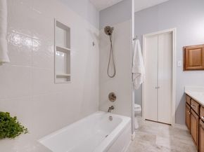 1609  Marsh Lane  110, Carrollton Texas 75006