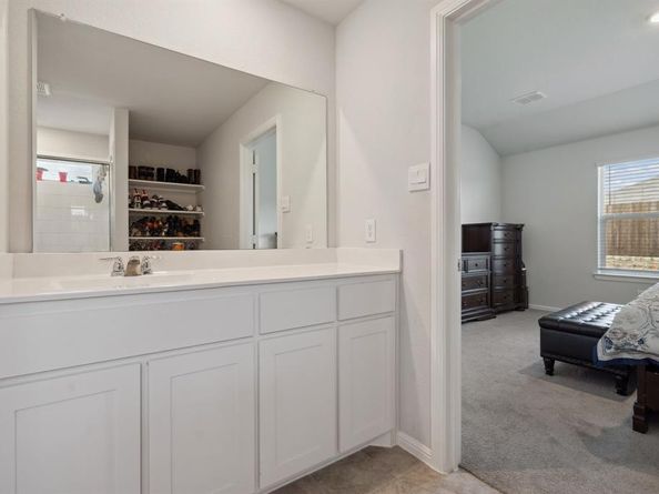 5912  Piedrosa Court , Denton Texas 76226