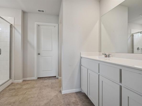 5912  Piedrosa Court , Denton Texas 76226