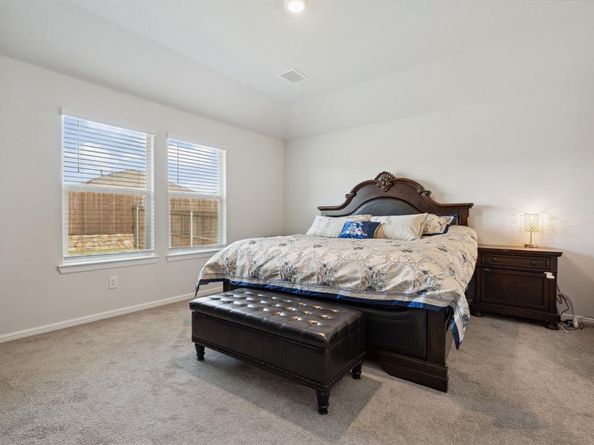 5912  Piedrosa Court , Denton Texas 76226