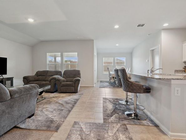 5912  Piedrosa Court , Denton Texas 76226