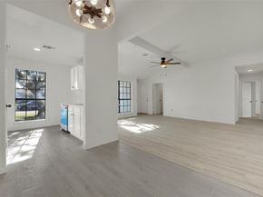 615  Red Coat Lane , Arlington Texas 76002