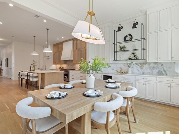 1801  Loving Avenue , Dallas Texas 75214