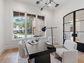 1801  Loving Avenue , Dallas Texas 75214