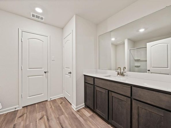 929  Burlington Avenue , Fort Worth Texas 76108