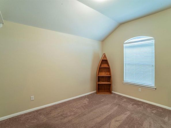 6607  Merlot Lane , Arlington Texas 76002