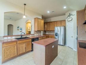 6607  Merlot Lane , Arlington Texas 76002