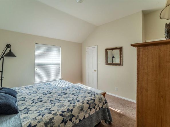 6607  Merlot Lane , Arlington Texas 76002