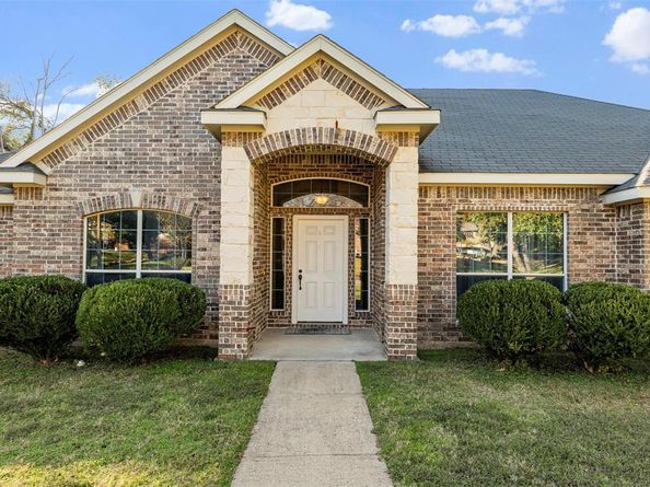 5532  Chimney Rock Road , Fort Worth Texas 76112