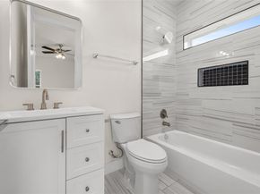 400 S Henderson Avenue , Dallas Texas 75223