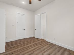 400 S Henderson Avenue , Dallas Texas 75223