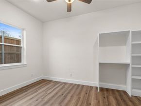 400 S Henderson Avenue , Dallas Texas 75223