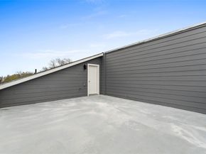 400 S Henderson Avenue , Dallas Texas 75223