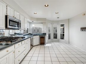 820  Pavillion Street , Dallas Texas 75204