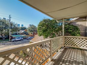 820  Pavillion Street , Dallas Texas 75204