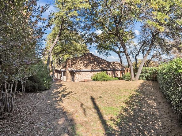 4922  Canberra Lane , Arlington Texas 76017