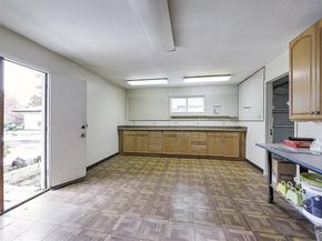 6515  Ridgeview Circle , Dallas Texas 75240