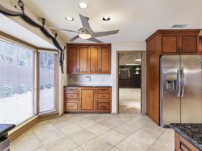 6515  Ridgeview Circle , Dallas Texas 75240