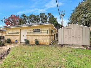 6515  Ridgeview Circle , Dallas Texas 75240