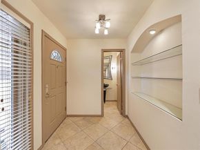 6515  Ridgeview Circle , Dallas Texas 75240