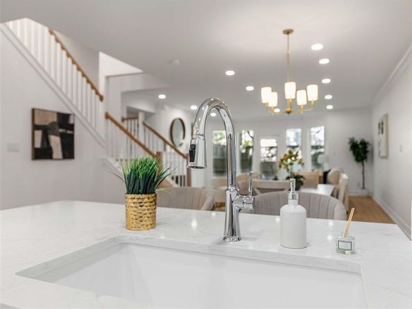 4123  Wycliff Avenue , Dallas Texas 75219