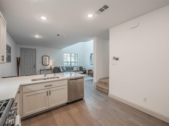 4512  Cypress Thorn Drive , Arlington Texas 76005