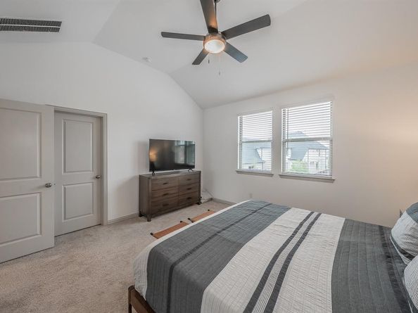 4512  Cypress Thorn Drive , Arlington Texas 76005