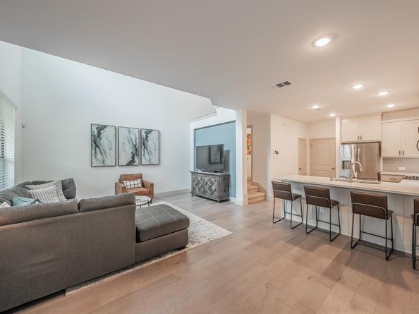 4512  Cypress Thorn Drive , Arlington Texas 76005