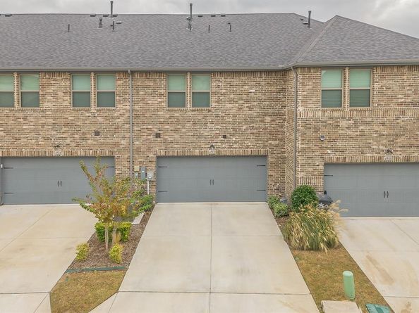 4512  Cypress Thorn Drive , Arlington Texas 76005