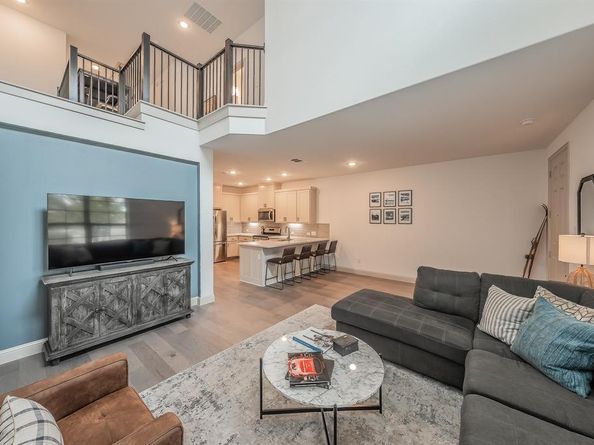 4512  Cypress Thorn Drive , Arlington Texas 76005