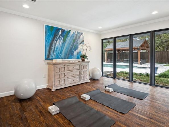 11460  Parkchester Drive , Dallas Texas 75230