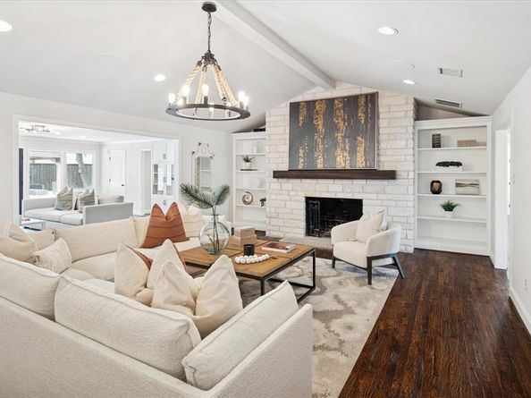 11460  Parkchester Drive , Dallas Texas 75230