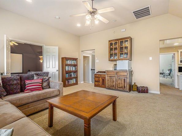 901  Fannin Drive , Lantana Texas 76226