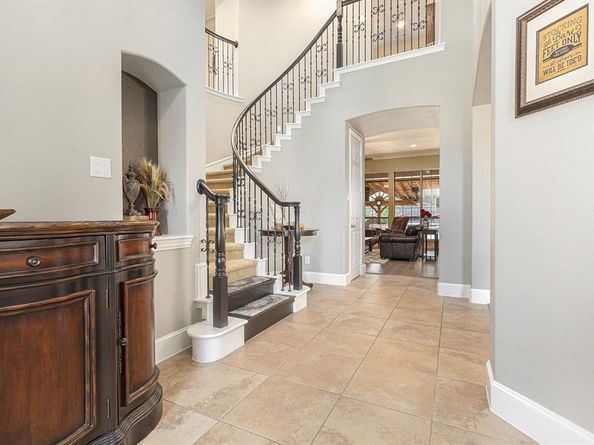 901  Fannin Drive , Lantana Texas 76226