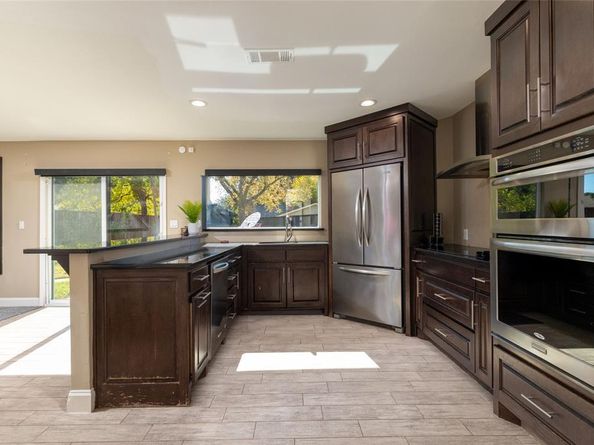 4100  Foxmoor Court , Arlington Texas 76016