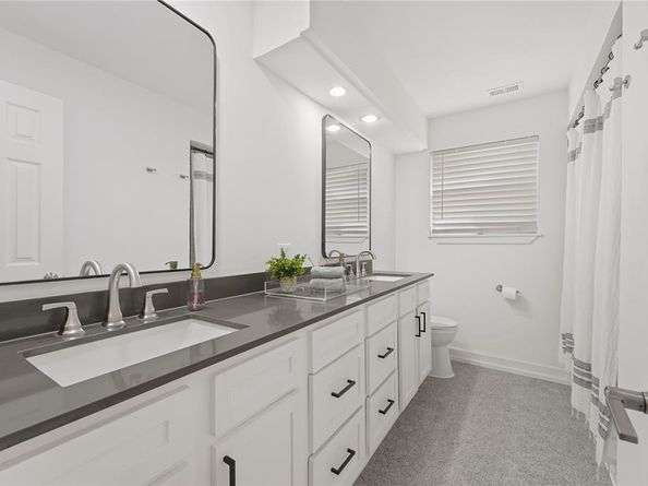 2551  El Cerrito Drive , Dallas Texas 75228