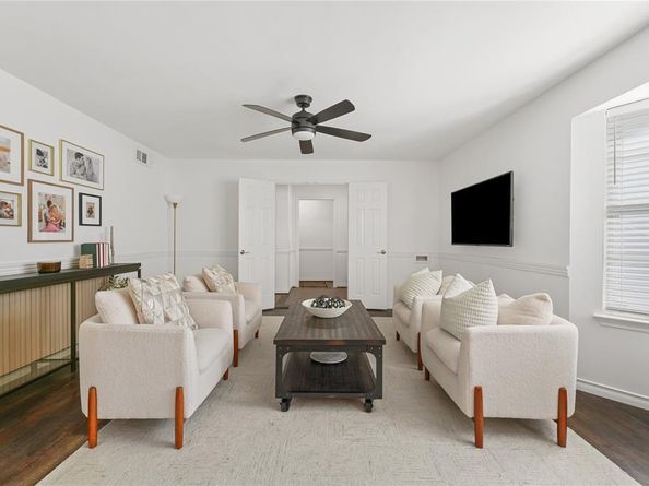 2551  El Cerrito Drive , Dallas Texas 75228