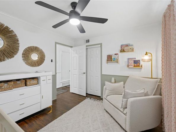 2551  El Cerrito Drive , Dallas Texas 75228