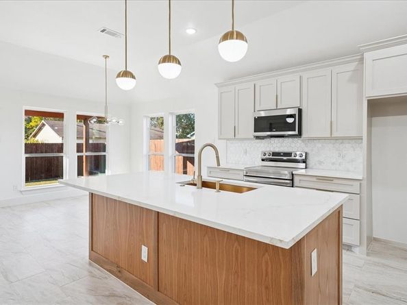 8321  raymond Avenue , White Settlement Texas 76108