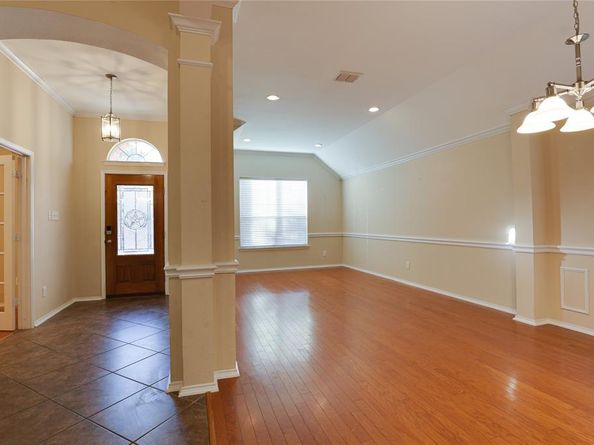 1020  Hickory Bend Lane , Fort Worth Texas 76108