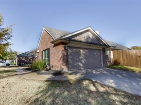 1020  Hickory Bend Lane , Fort Worth Texas 76108