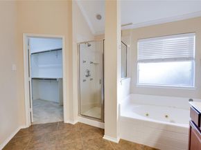 1020  Hickory Bend Lane , Fort Worth Texas 76108